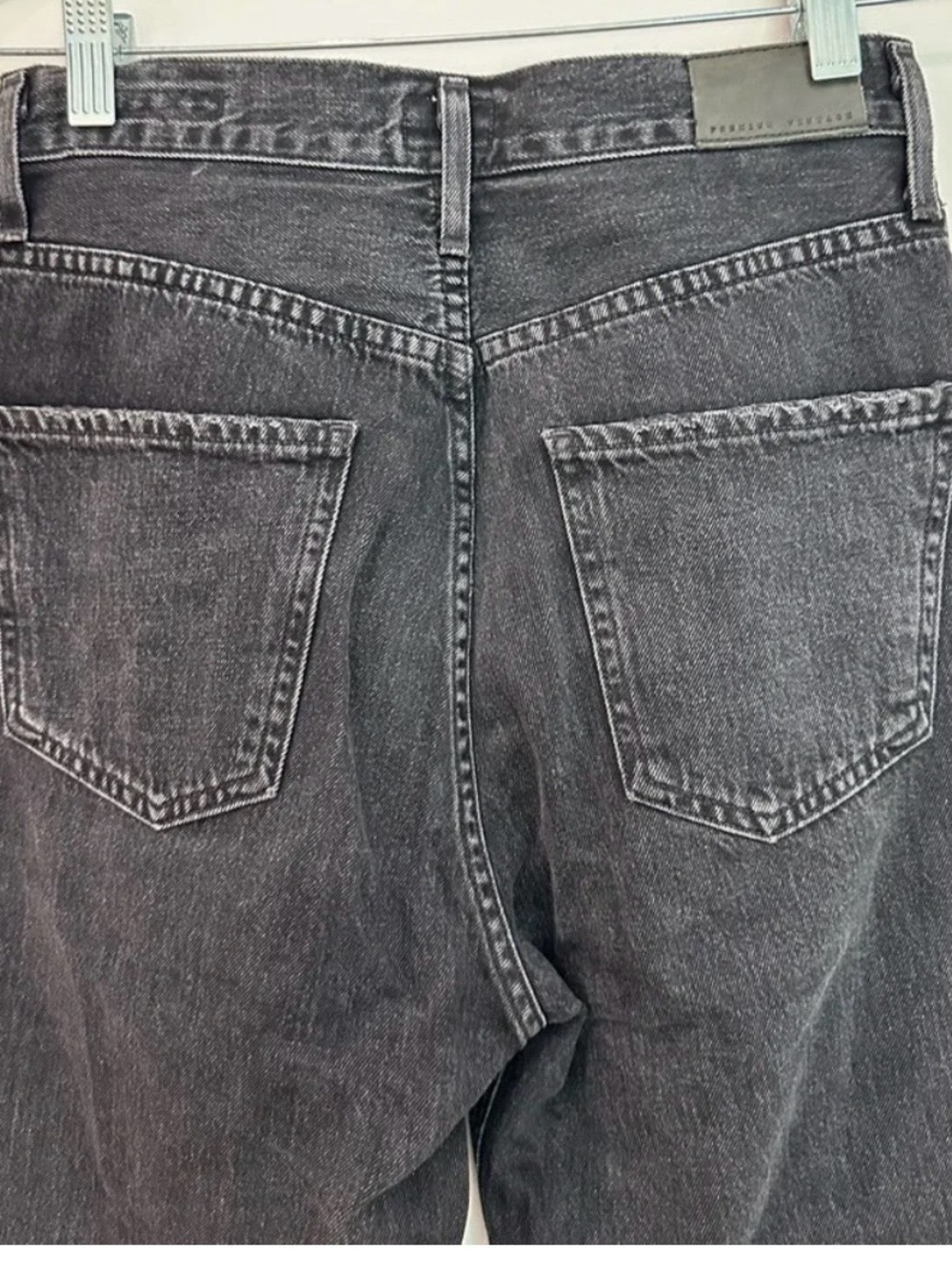 Citizens of Humanity Sacha High-Rise Wide-Leg Jeans - Picture 4 of 10